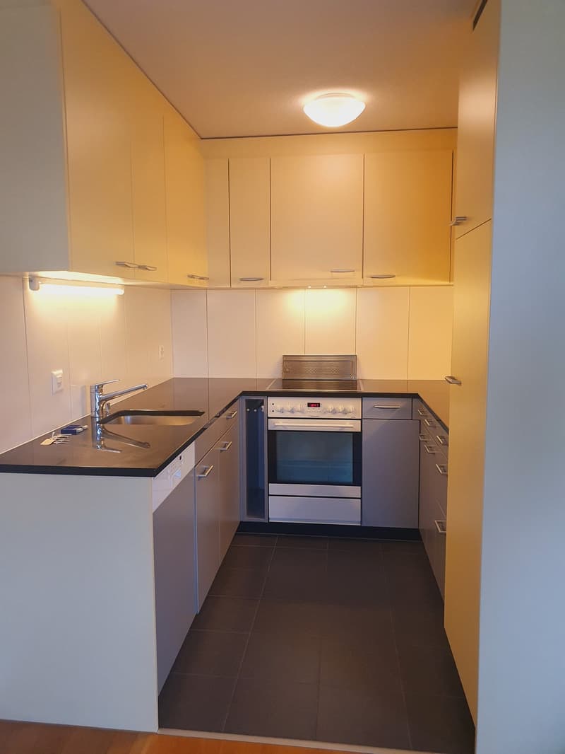 Helle 3.5-Zimmer-Wohnung mit Balkon in Moosseedorf (2)