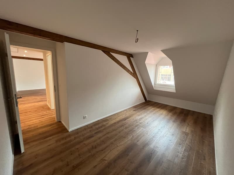 Neue 4-Zimmer-Dachwohnung in der Stadt Olten (7)