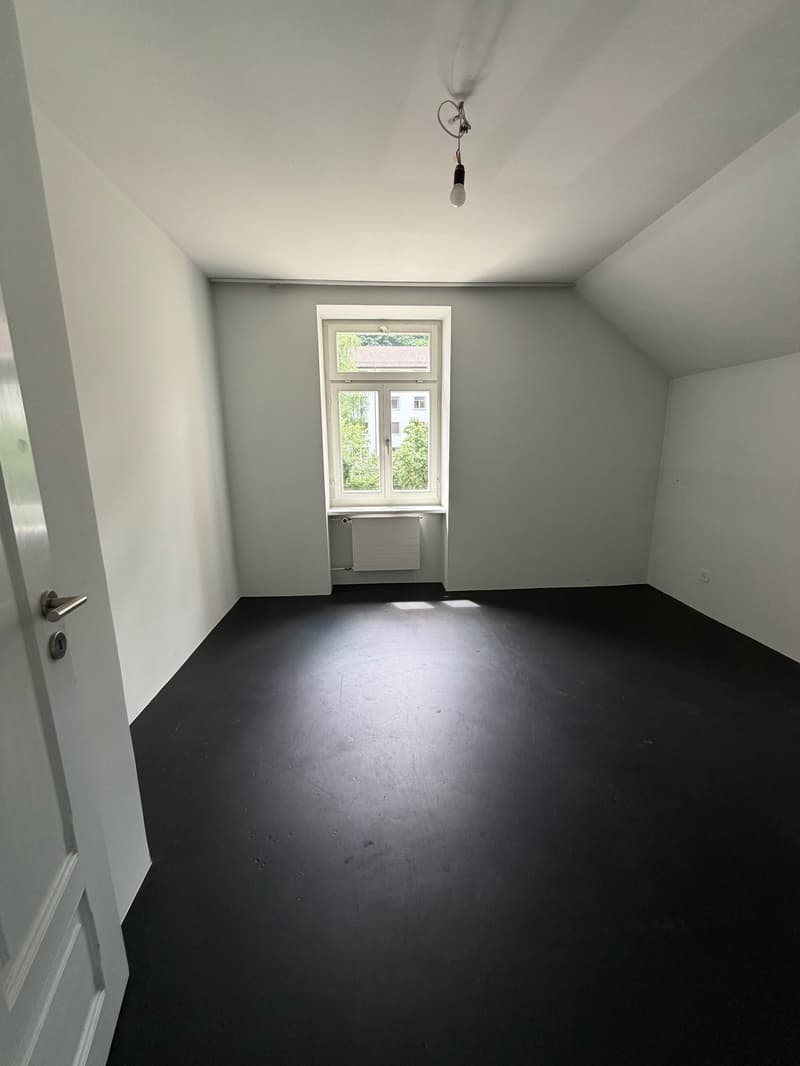 Wohnen im Grünen: Charmantes 5.5-Zimmer-Einfamilienhaus mit Garten (10)
