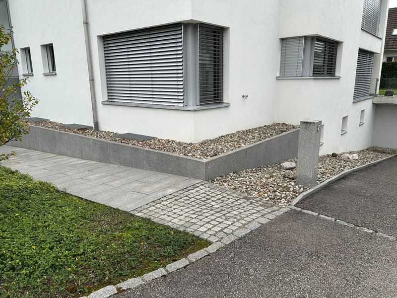Geräumige 4.5-Zimmer-Wohnung im Erdgeschoss in Hägendorf (4)