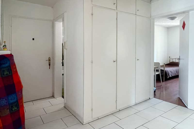 Wohnung mit Balkon mit Sicht ins Grüne nahe dem Dättwiler Weiher (5)