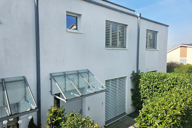 Reiheneinfamilienhaus in familienfreundlichem Wohnquartier (1)