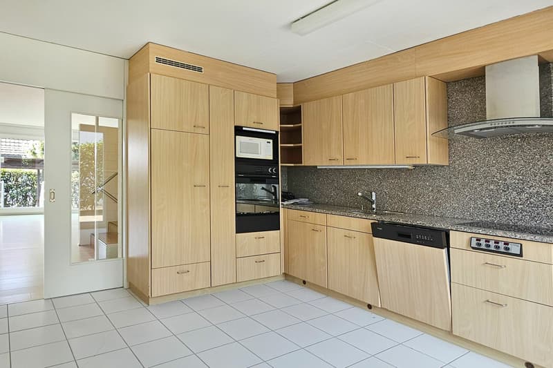 Reiheneinfamilienhaus in familienfreundlichem Wohnquartier (3)