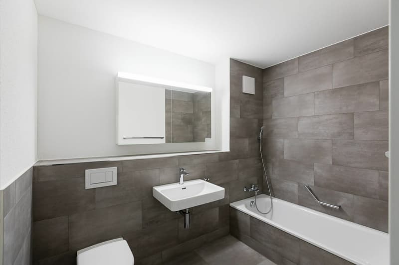Badezimmer mit Badewanne