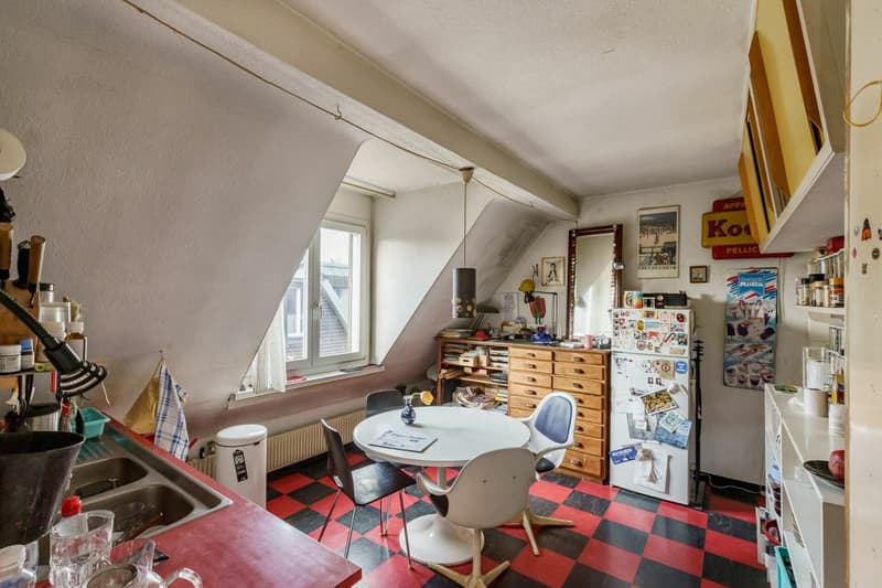 Zentralgelegene Wohnung und Gewerbeflächen im Kreis 5 (10)