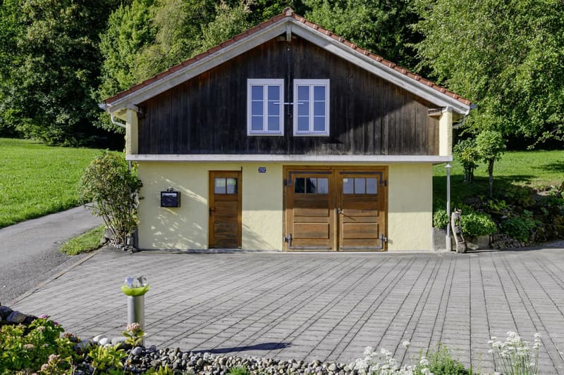 Bauernhaus am Waldrand mit Schwimmteich und eigener Quelle (12)