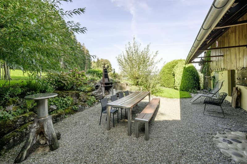 Bauernhaus am Waldrand mit Schwimmteich und eigener Quelle (13)
