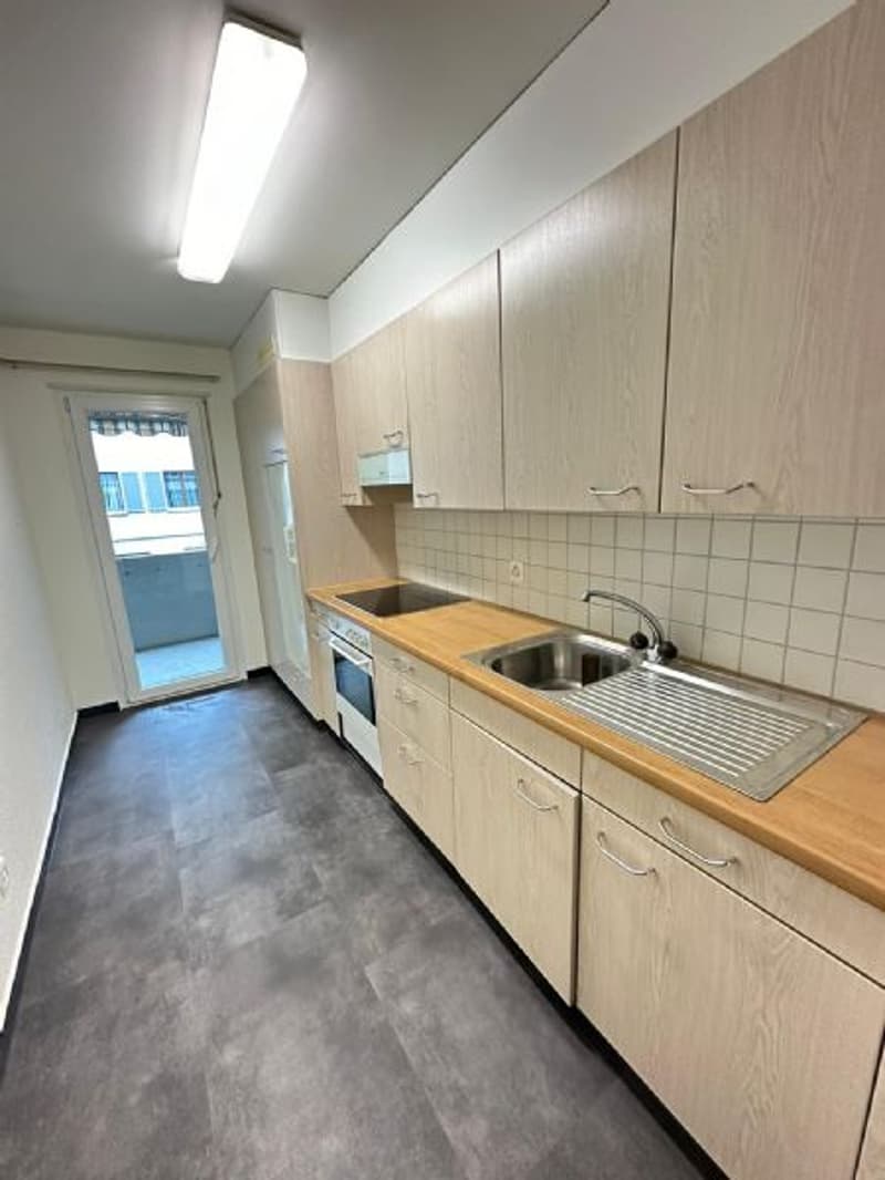Schöne und helle 3-Zimmerwohnung nähe Rhein (1)