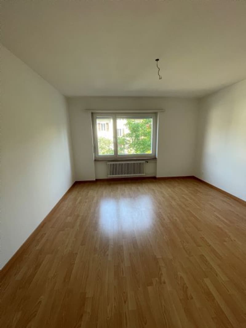 4.5-Zimmer-Wohnung in zentraler Lage zu vermieten (7)
