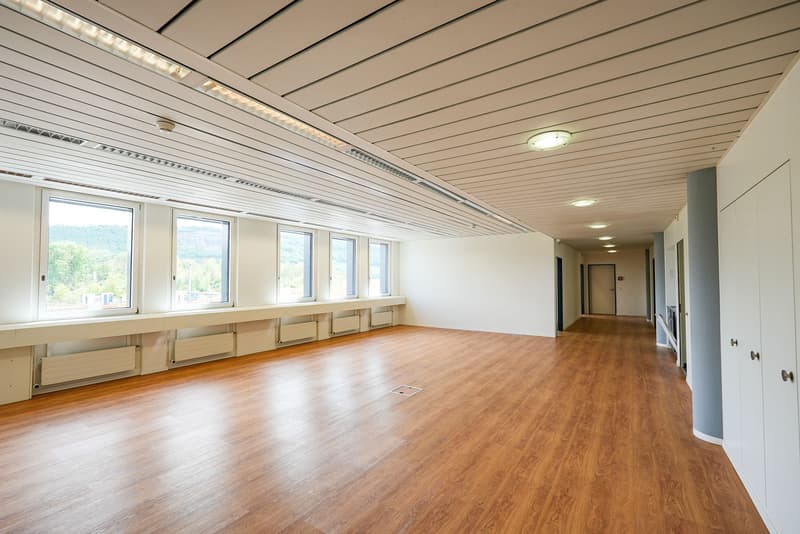 Rental of office/commercial space on the 1st floor (9)