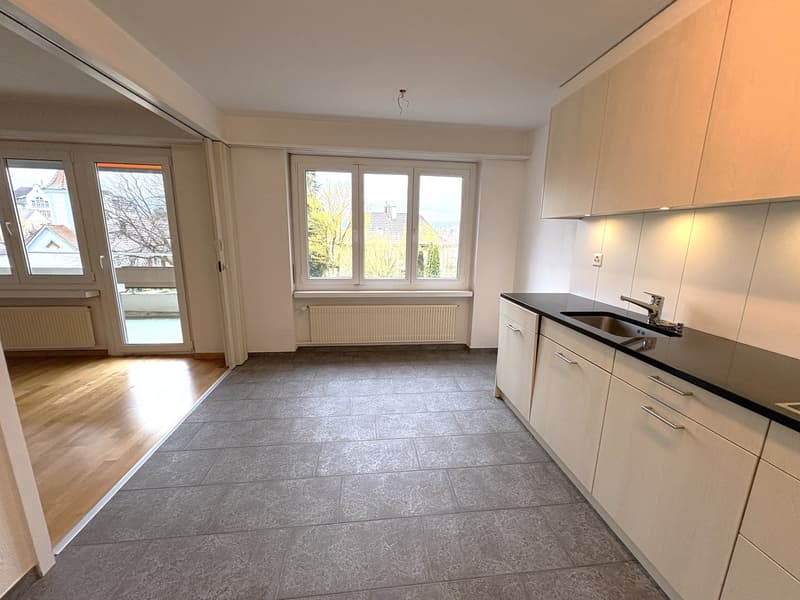 Attraktive 3.5-Zimmerwohnung im Hochparterre mit Balkon im Schöngrund (4)