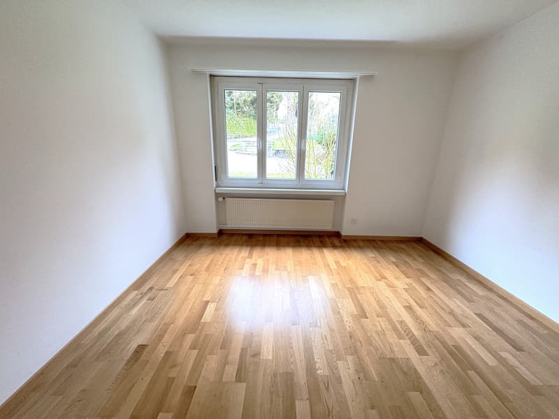 Attraktive 3.5-Zimmerwohnung im Hochparterre mit Balkon im Schöngrund (9)