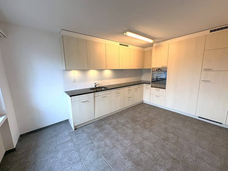 Attraktive 3.5-Zimmerwohnung im Hochparterre mit Balkon im Schöngrund (5)