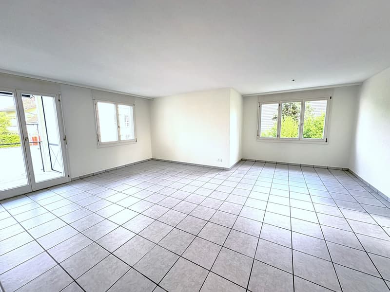 Helle 4.5-Zimmerwohnung mit großem Balkon in Niederbipp (3)