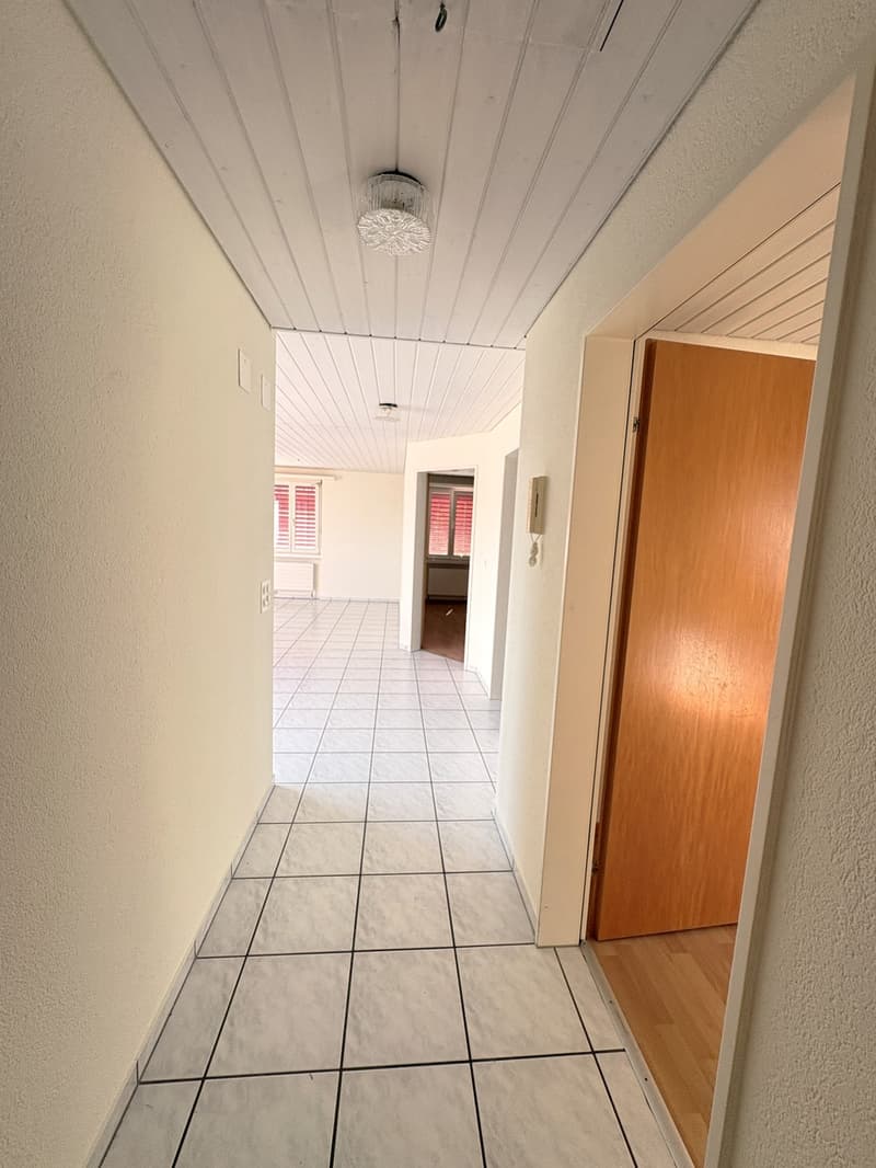 Attraktive 3.5-Zimmer-Attikawohnung mit grosser Terrasse in Oensingen (8)