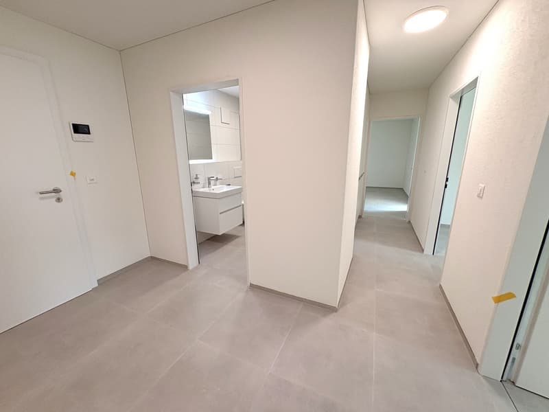 Erstvermietung 2026 Moderne 3.5-Zimmerwohnung mit hochwertigem Ausbaustandard (3)