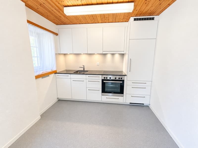 Gemütliche 2.5-Zimmerwohnung mit grossem Balkon in Oberbuchsiten (4)