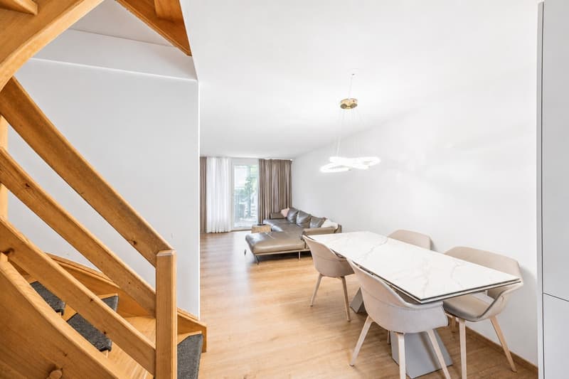 Adlatus AG | Stilvolles 5-Zimmer-Reihenhaus in Safnern (3)
