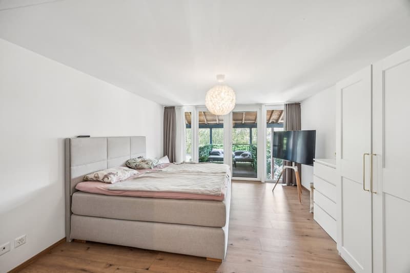 Adlatus AG | Stilvolles 5-Zimmer-Reihenhaus in Safnern (5)