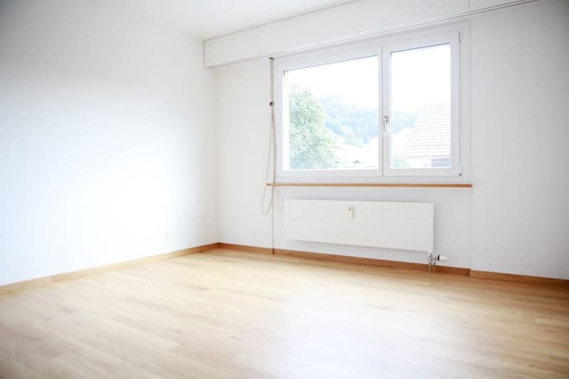 Erstbezug im schönen Zäziwil (11)