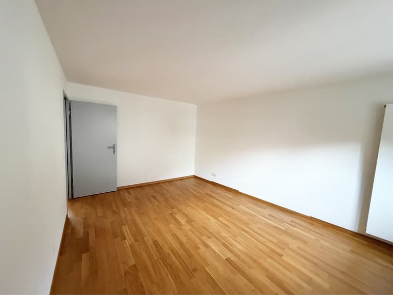 Mitten in der Altstadt - Grosse Wohnung mit 2 Badezimmern und Reduit (4)