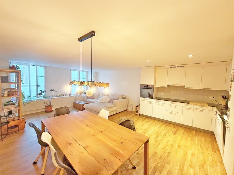 Modernisierte 3.5-Zimmer-Wohnung im Zentrum der Altstadt (1)