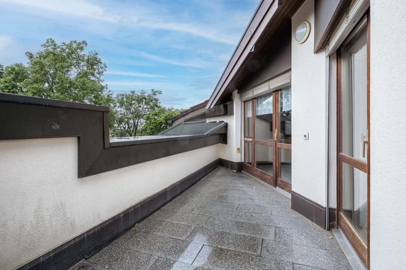 Charmante 2.5-Zimmer-Maisonettewohnung in ruhigem Quartier zu verkaufen (9)