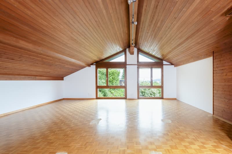 Charmante 2.5-Zimmer-Maisonettewohnung in ruhigem Quartier zu verkaufen (5)