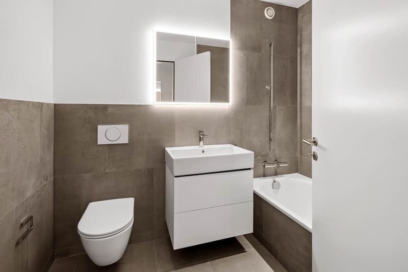 Badezimmer mit Badewanne