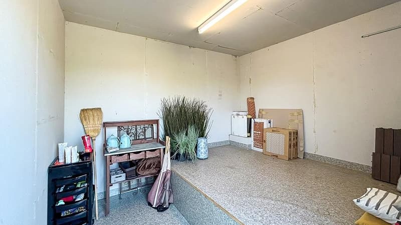 Grosszügige 4.5 Zimmer Wohnung mit viel Privatsphäre und Dachterrasse (7)