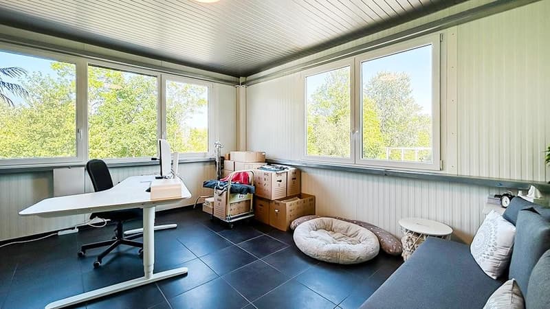 Grosszügige 4.5 Zimmer Wohnung mit viel Privatsphäre und Dachterrasse (11)