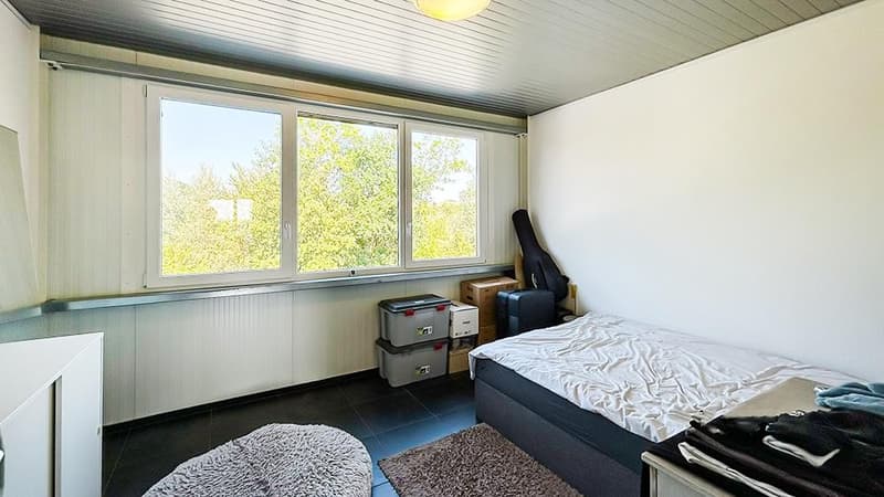 Grosszügige 4.5 Zimmer Wohnung mit viel Privatsphäre und Dachterrasse (10)