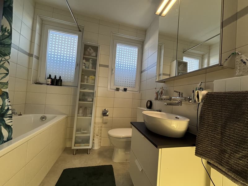 Einfamilienhaus mit Einliegerwohnung und grossem Garten (7)
