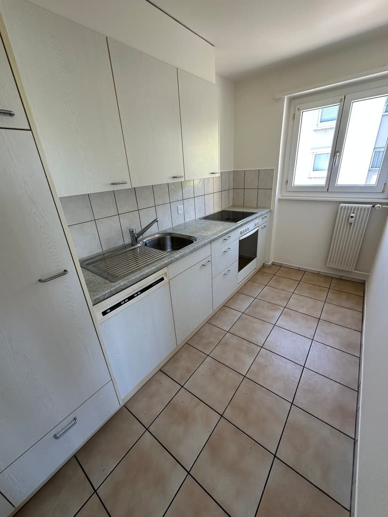 Charmante 4.5-Zimmer-Wohnung mit Balkon in Biel (8)