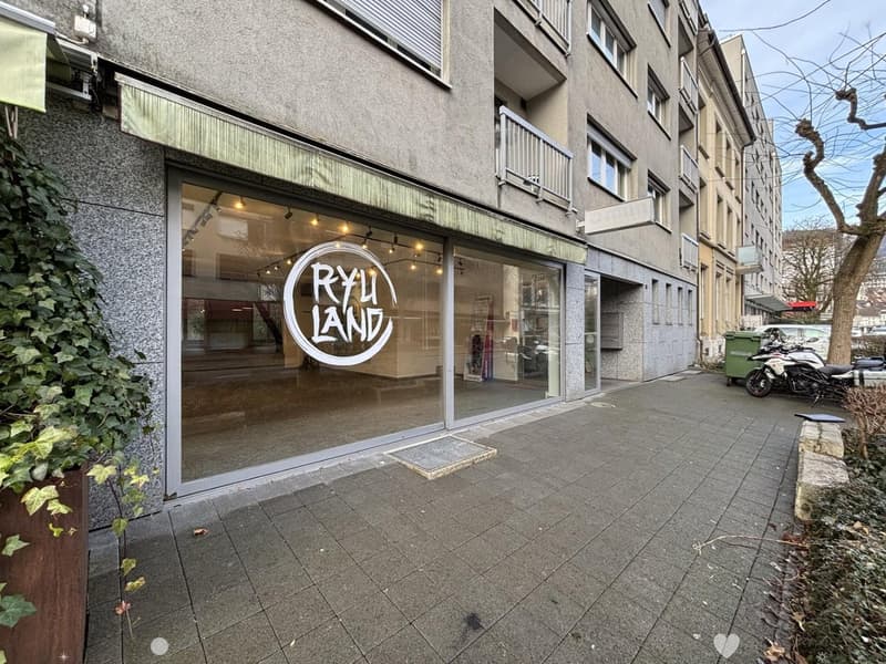 Gewerbelokal an der Neumarktstrasse 30 in Biel (1)