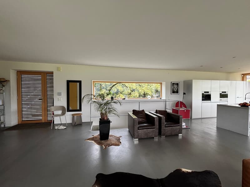 Grosszügiges 5.5-Zimmer-Einfamilienhaus in Bellmund (9)