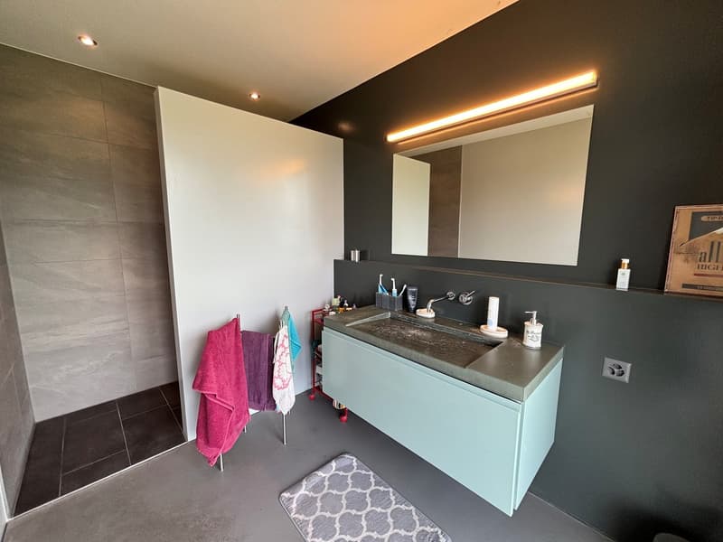 Grosszügiges 5.5-Zimmer-Einfamilienhaus in Bellmund (5)