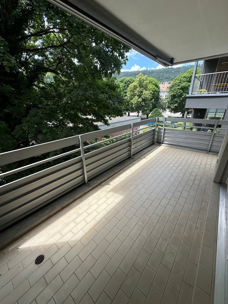 Helle 4.5-Zimmer-Wohnung mit Balkon in Biel (9)