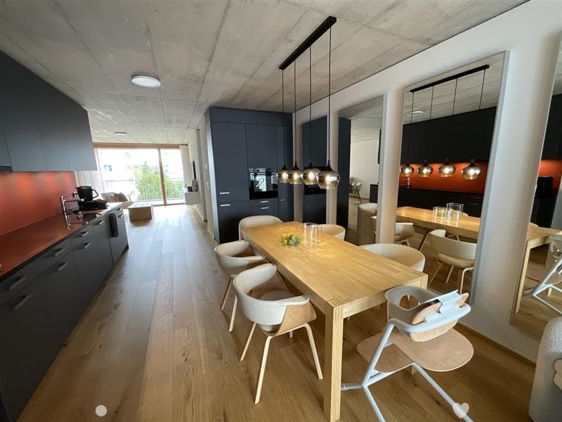 Moderne 3.5-Zimmer-Wohnung mit 2 Balkonen in Biel (1)