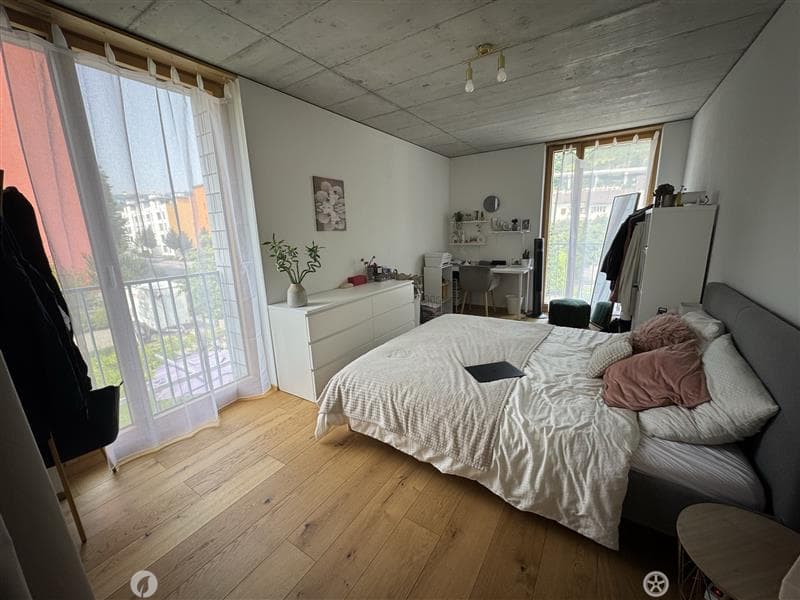 Moderne 4.5-Zimmer-Wohnung mit Balkon in Biel (5)