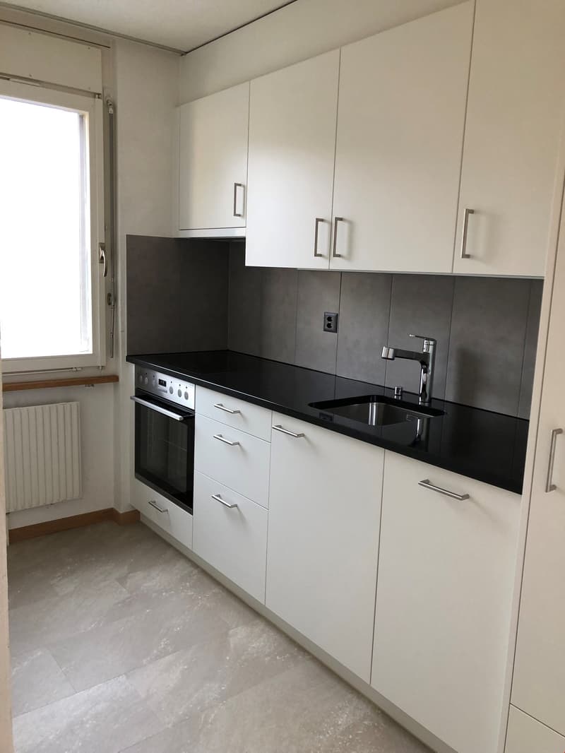 Praktische 2-Zimmerwohnung mitten in Biel (4)
