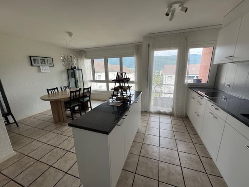 Grosse 4.5-Zimmerwohnung in familienfreundlichem Quartier (1)