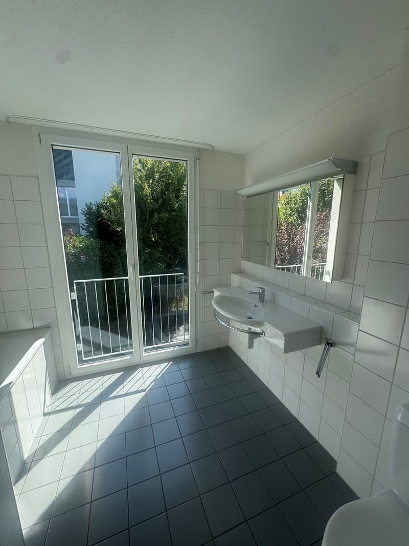 Moderne 4.5-Zimmer-Wohnung mit Balkon in Ipsach (10)