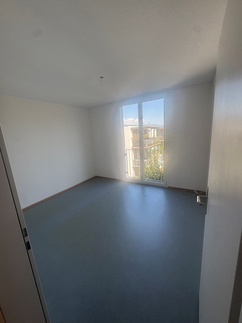 Moderne 4.5-Zimmer-Wohnung mit Balkon in Ipsach (5)