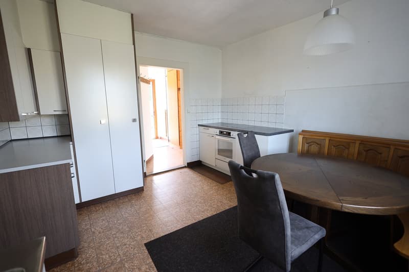 Zweifamilienhaus in Lüscherz – Wohnen mit Blick auf den Bielersee (2)