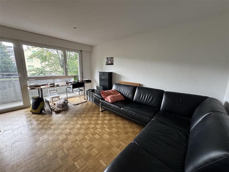 Helle 2.5-Zimmer-Wohnung mit Balkon in Biel – ab Dezember 2026 verfügbar (4)
