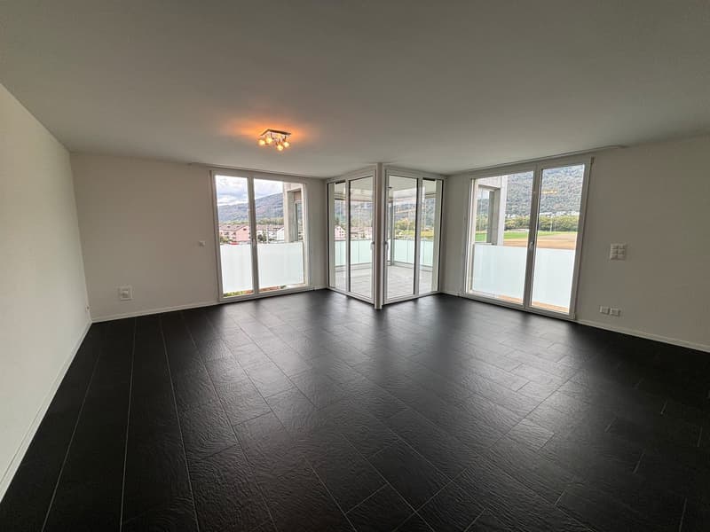 Helle 5.5-Zimmer-Wohnung mit Jurablick in Ipsach (2)