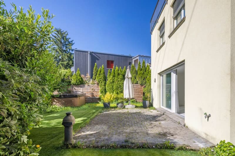 Freistehendes Einfamilienhaus an zentraler Lage in Wettingen (2)