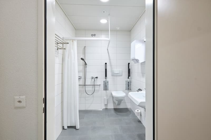 Espace commercial et de bureau attractif dans un excellent emplacement en ville (8)