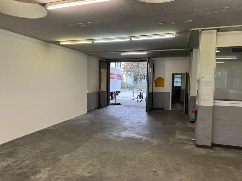 Atelier / Büro ab 180 m2 im Erdgeschoss (3)
